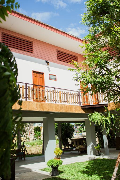 Hotel Ban Klong Srabua à Ayutthaya Extérieur photo