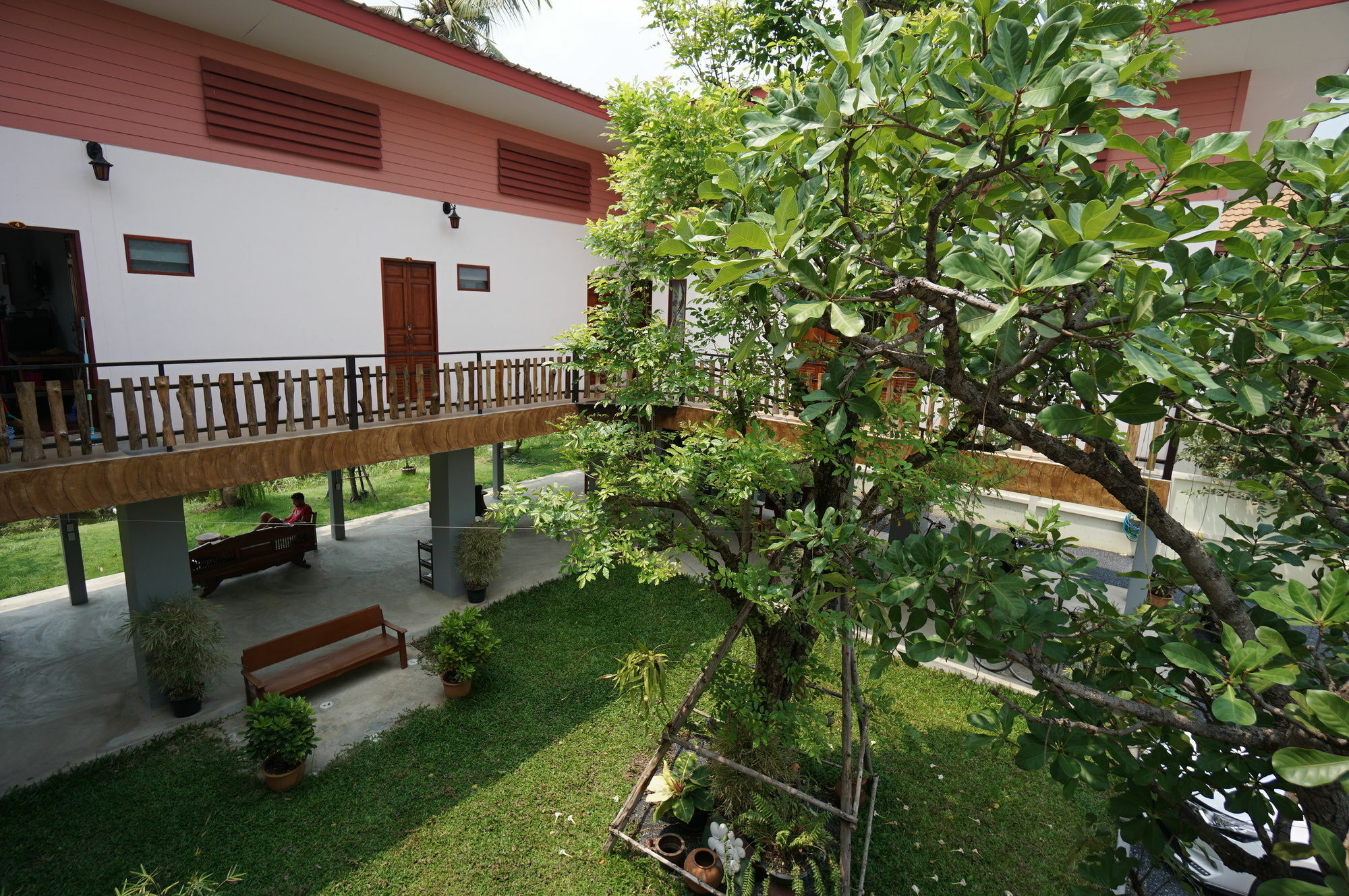 Hotel Ban Klong Srabua à Ayutthaya Extérieur photo